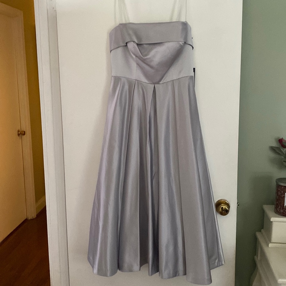 Adrianna Papell formal dress size 4
